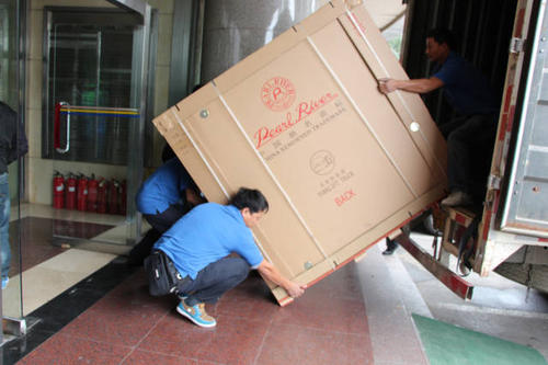 册亨钢琴贵重工艺品无忧运